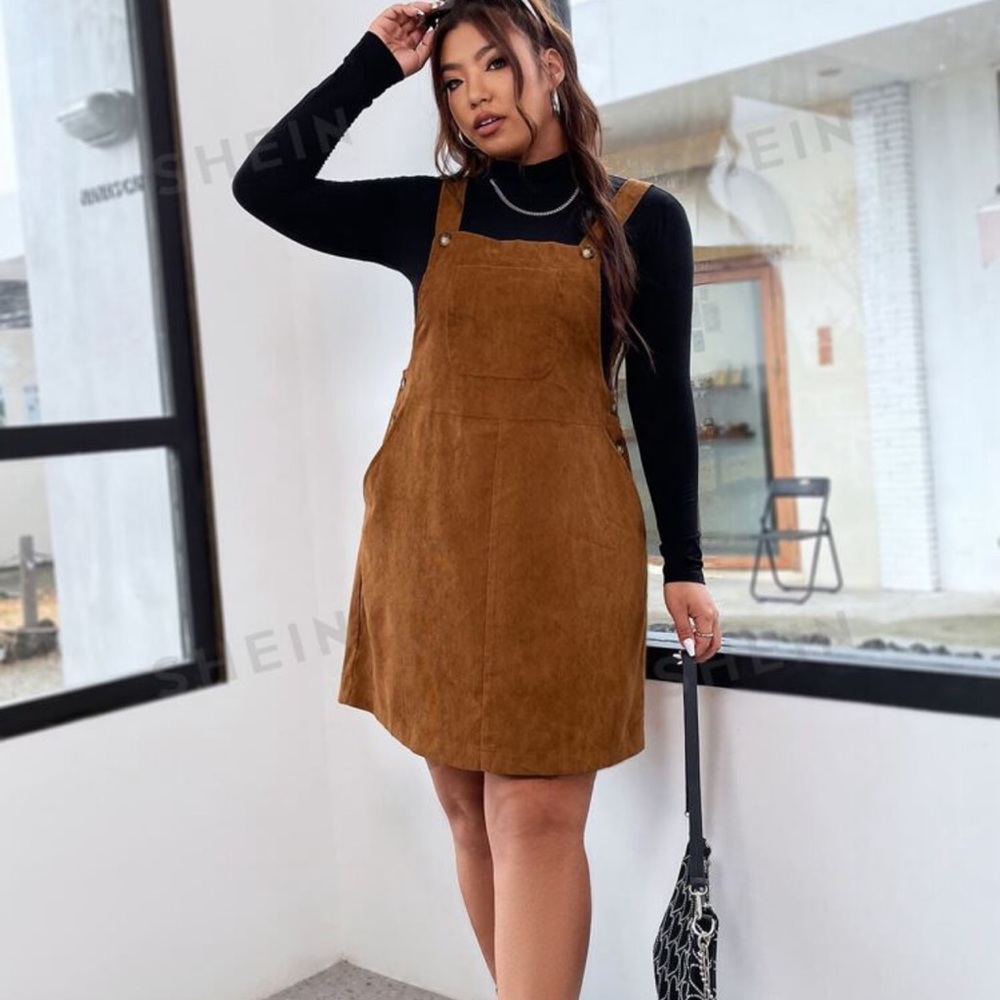 SHEIN Qutie Plus Patched Pocket Corduroy Overall Dress
